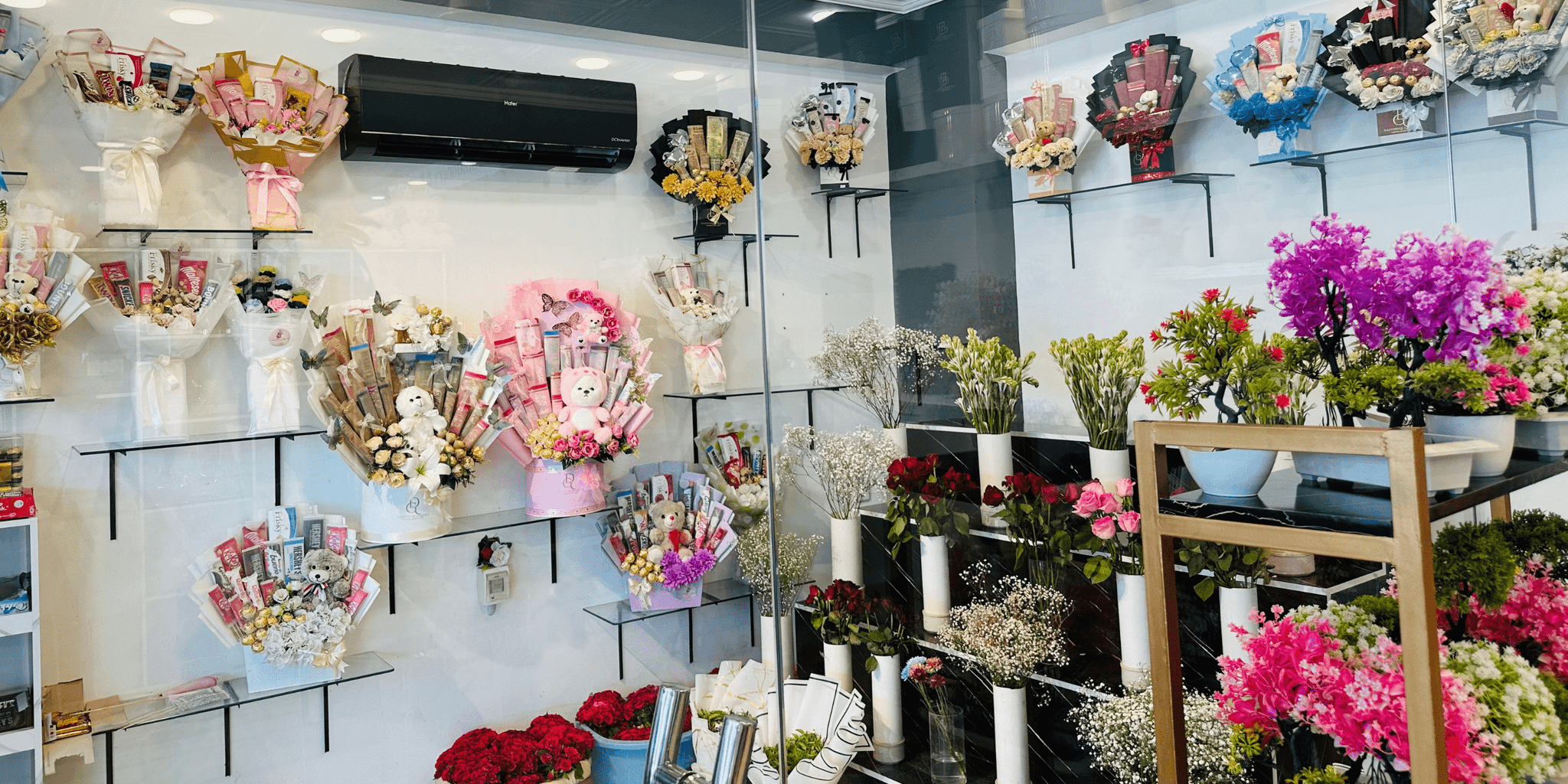 Bouquet of Flowers Near Me: Easy Online Flower Delivery Abu Dhabi for Every Occasion