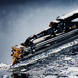 How to Choose the Best Metal Wiper Blades for Your Car?